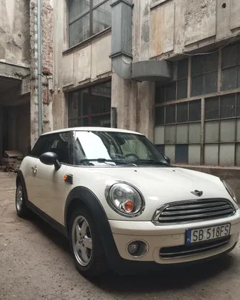 biała MINI ONE cena 12000 przebieg: 173000, rok produkcji 2008 z Biała